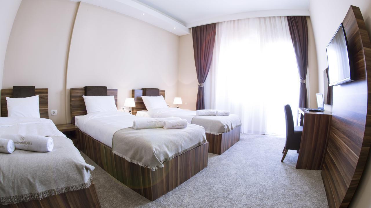 Semitronix Hotel Prishtina Pristina Exterior foto